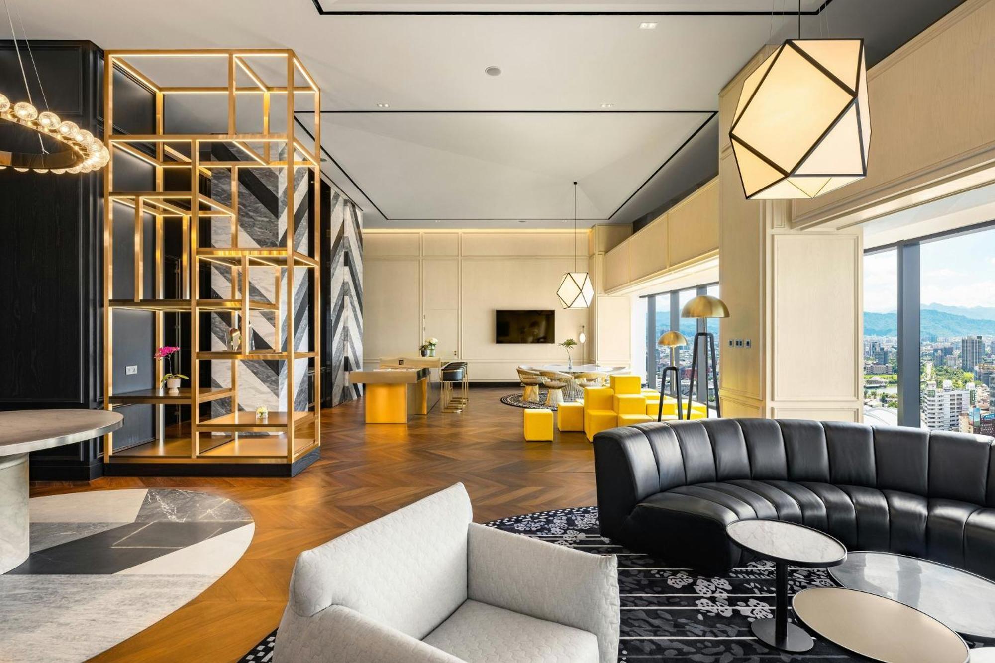 Le Meridien Ταϊχούνγκ Εξωτερικό φωτογραφία The Club at The Westin Nanjing