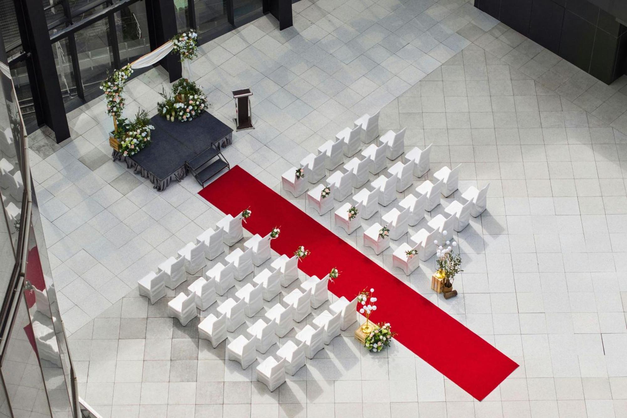 Le Meridien Ταϊχούνγκ Εξωτερικό φωτογραφία The interior of the main building