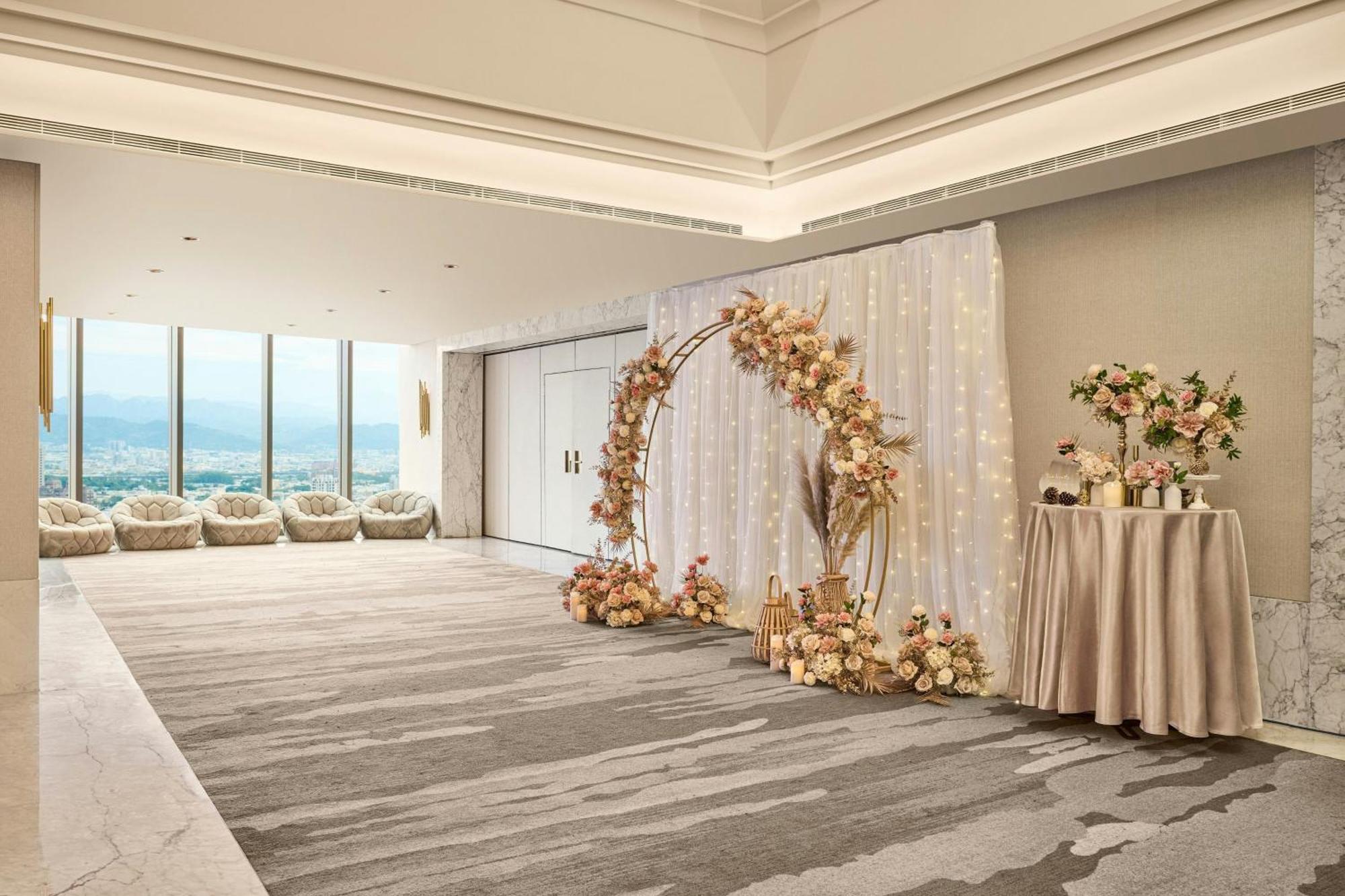 Le Meridien Ταϊχούνγκ Εξωτερικό φωτογραφία The Wedding Hall