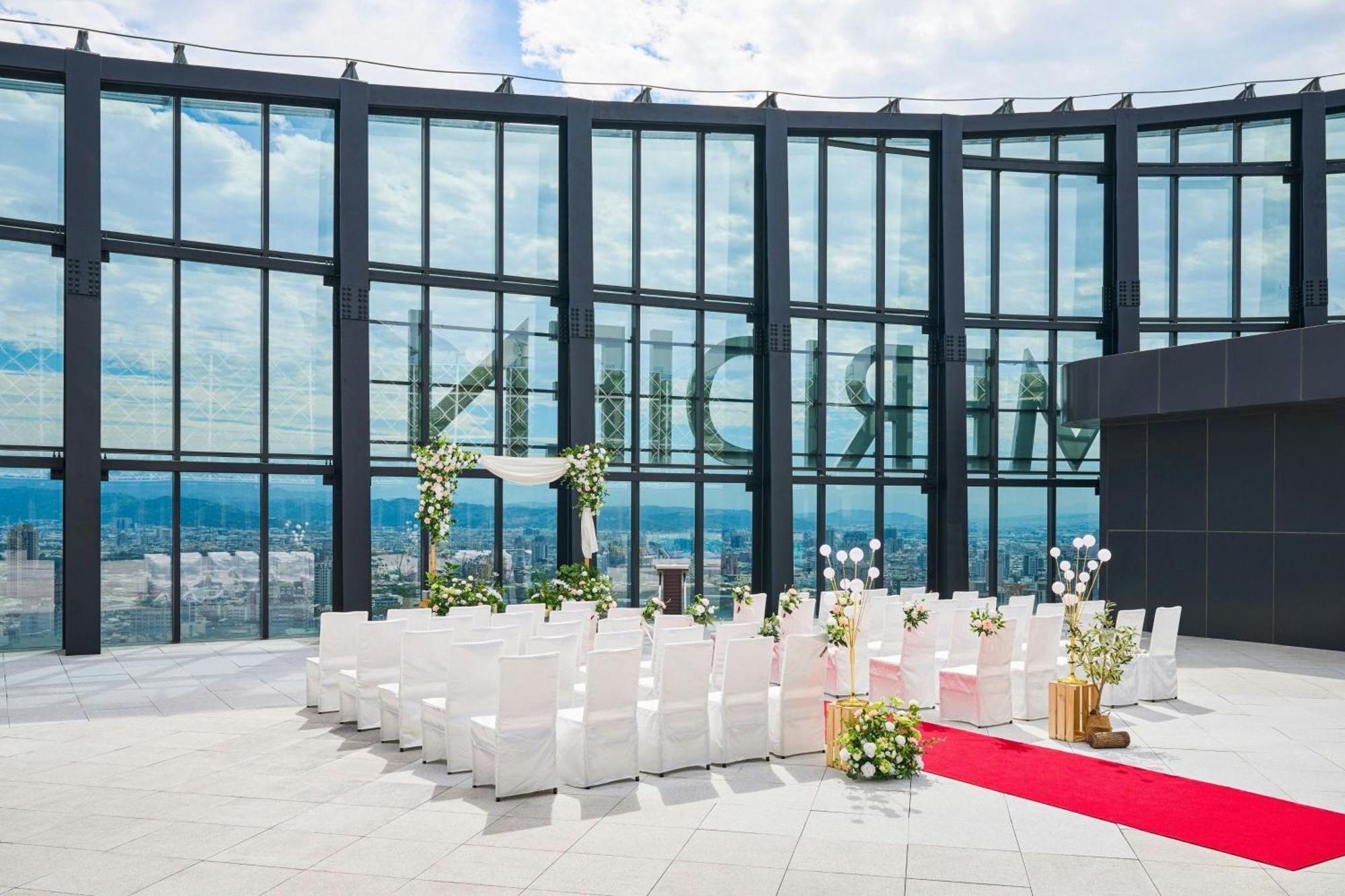 Le Meridien Ταϊχούνγκ Εξωτερικό φωτογραφία The Sky Chapel