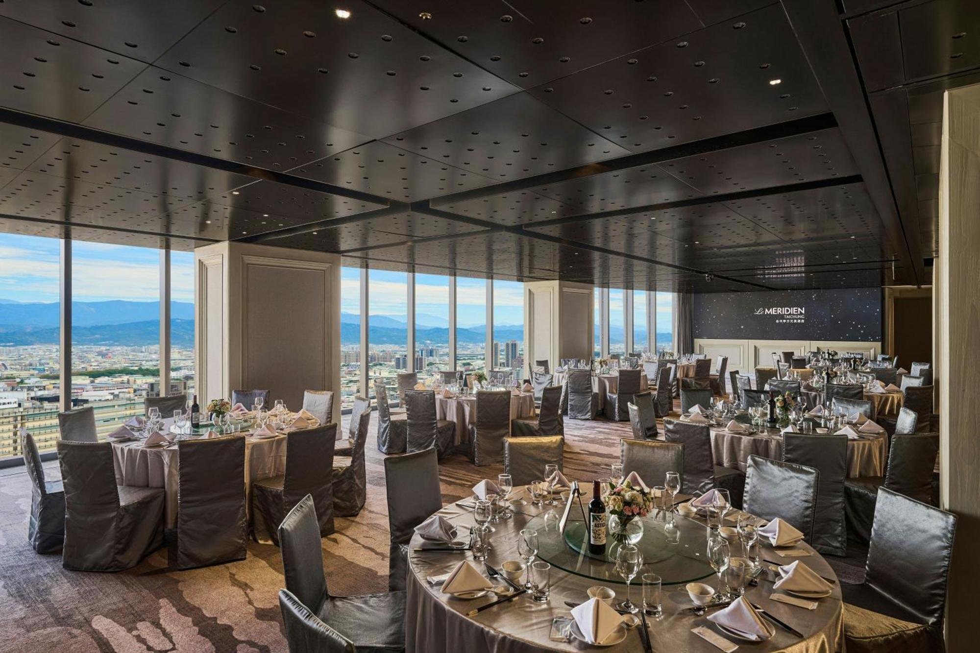 Le Meridien Ταϊχούνγκ Εξωτερικό φωτογραφία The 39th floor of the hotel